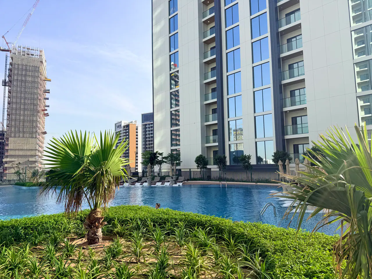 4.5BR in Crest Grande