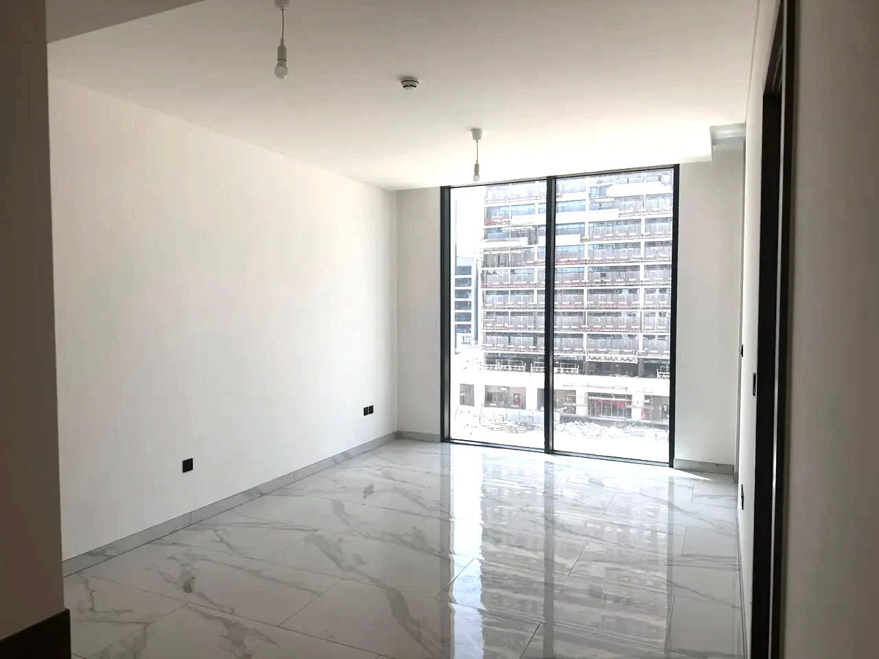 1BR in Crest Grande