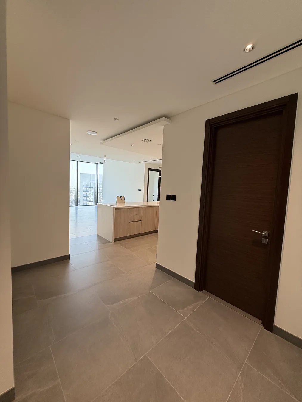 2 спальни в The Crest Tower A