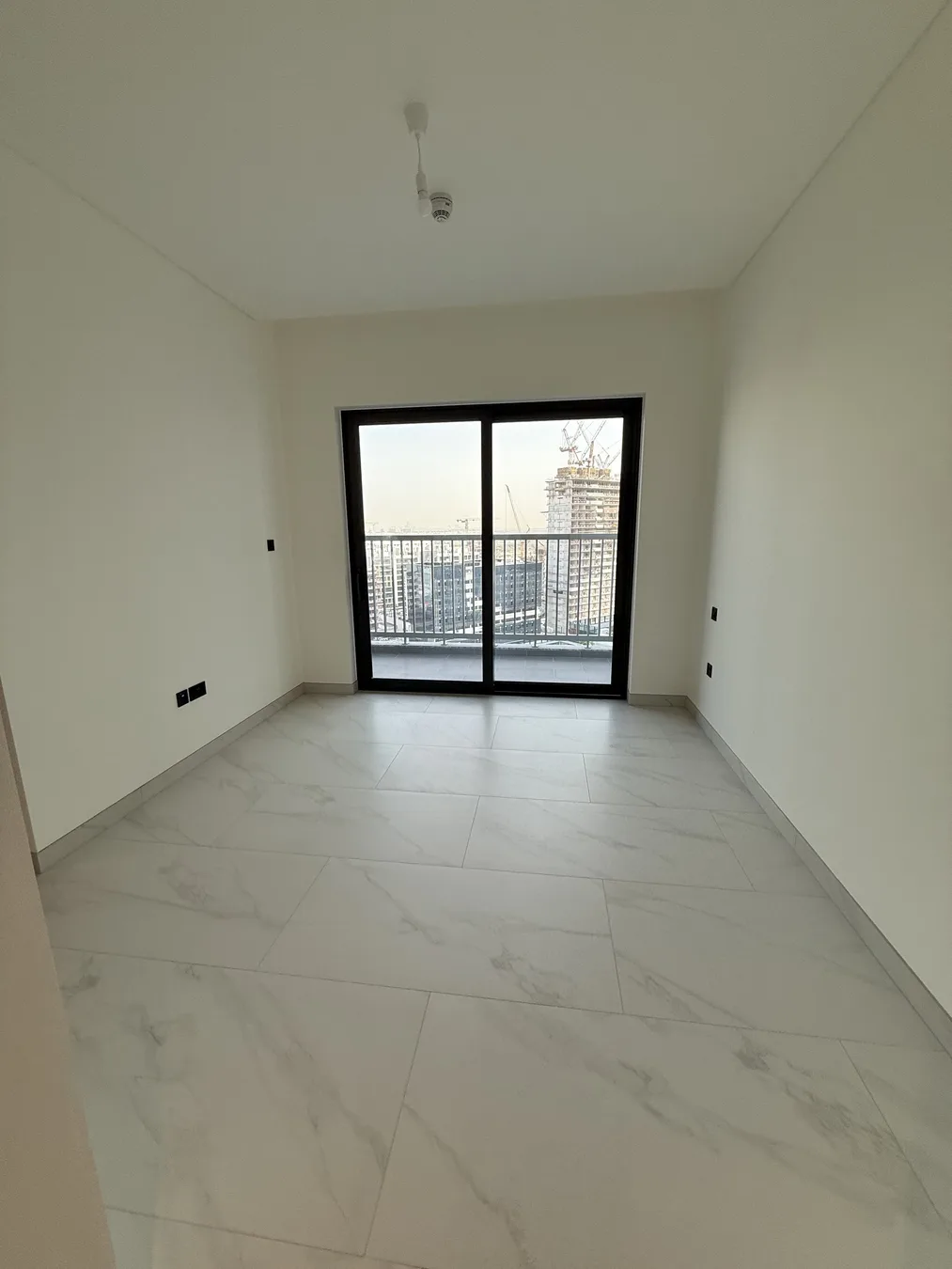 2 спальни в The Crest Tower A