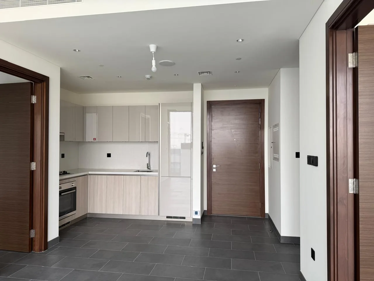 2BR in The Crest Tower B